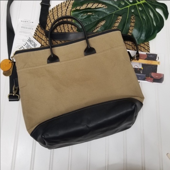 R. Riveter Handbag - Picture 2 of 8